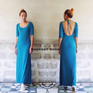 Maxi dress เปิดหลังลึก