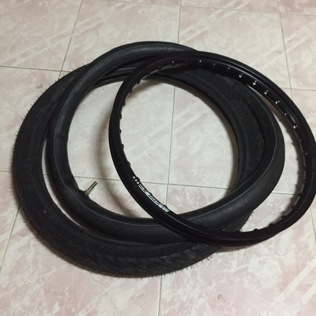 ล้อสีดำ 1.40-17. ยาง225