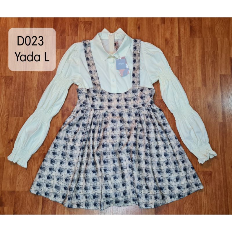 เดรส yada เดรสเอี้ยมลายเพ้นท์ eye contact shop