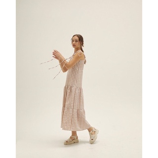 Gingham Dress | desert sand  เดรสลายสก๊อตผูกไหล่