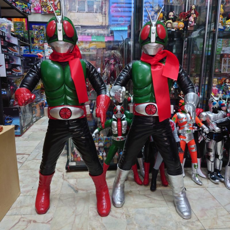อลังการ โมเดล Keman Rider ยุคโชวะ V1 และ V2 ขนาดยักษ์พิเศษ 85 Cm เป็นงาน Hand Made พลาสติกอย่างดี แข็งแรง ขยับแขนได้