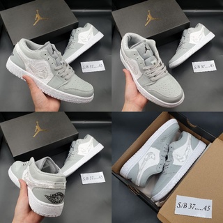 🌟รองเท้าผ้าใบ Nike Jordan 1 Low สำหรับผู้หญิงผู้ชาย 🥰 สินค้าพร้อมอุปกรณ์ครบค่ะ ✅ งาน Hi End 🤩 รูปภาพถ่ายจากสินค้าจริง 💯