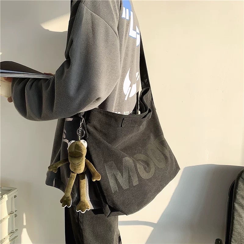 #พร้อมส่ง กระเป๋าสะพายข้าง Mood Bag 180.-♟🖤