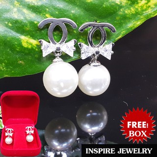 INSPIRE JEWELRY ต่างหูฝังเพชรสวิสรูปโบว์ ห้อยมุกตุ้งติ้ง สูง 2cm