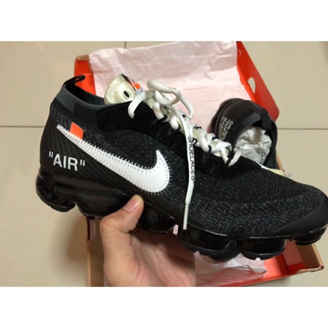 Nike The Ten Air VaporMax Off White มือ1 ค่ะ พอดีประมูลจากYahoo japan มา10,000 แต่ส่งมางานเหมือนจริง
