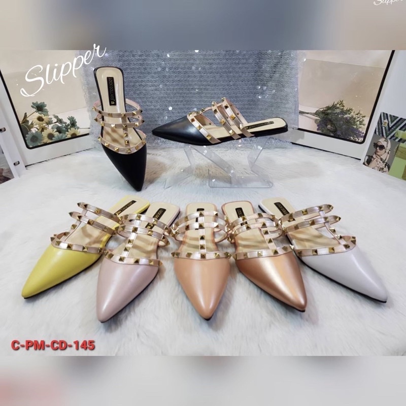 👠รองเท้าไซต์ใหญ่ วาเลนติ งานหรู 41-45 (ไม่มีส้น)