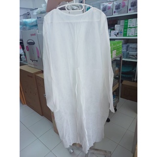 เสื้อกาวน์ใยสังเคราะห์สีขาว Isolation Gown