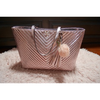 Victoria secret tote bag สี pink หิ้วตรงจากช้อป Macao ค่า