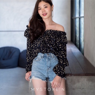 เสื้อสายเดี่ยว / ปาดไหล่ รุ่น Heart cute