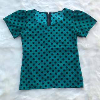 เสื้อแฟชั่นมือสองฟรีไซด์