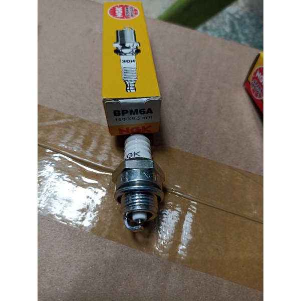 หัวเทียน NGK BPM6A**