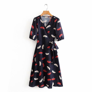 Navy flower dress ชุดกระโปรงสีกรม ลายดอกไม้ เดรสป้ายข้างๆ ผูกโบว์ด้วยผ้าน่ารักๆ รุ่นนี้เป็นแขนจั๊มยืดๆ นะคะ 1002