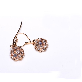 ต่างหูคริสตัลกลม Crystal Ball Earrings