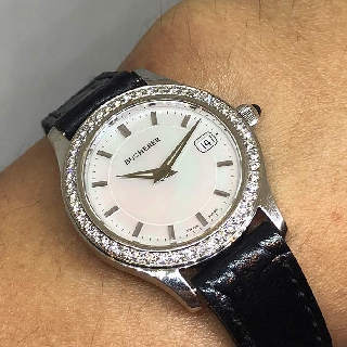 นาฬิกามือสอง BUCHERER 256.060 Original Diamond Mothers Pearl ขนาด 26mm หน้าปัดมุขเหลือบสีประดับหลักเวลาขีดเงินเงา