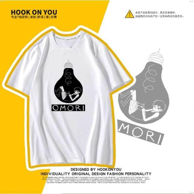 เสื้อยืดคอกลมcrew neckเสื้อยืดแขนสั้น พิมพ์ลายการ์ตูนอนิเมะ OMORI steam ...