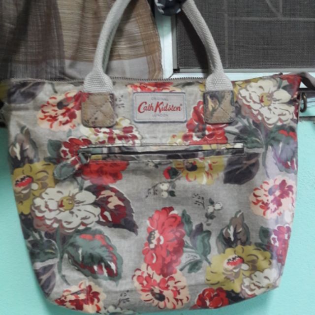 กระเป๋าCath kidston มือสอง สภาพดีค่ะ