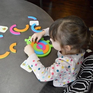 ของเล่นสำหรับเด็กอายุ 3 ขวบขึ้นไป - Bugzzle - เกมส์ Puzzle ฝึกสมองน่ารักๆ จาก Fat Brain Toys