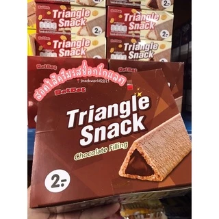 Triangle Snack (1กล่อง=24ชิ้น) ขนมอบกรอบสอดไส้ครีม รสนม//รสช็อกโกแลต ตราไตรแองเกิ้ล ✨