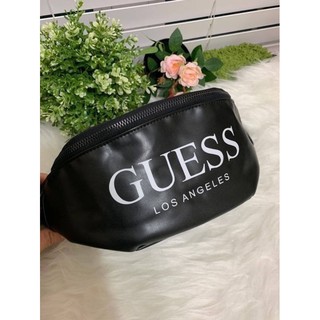 GUESS Factory Womens Logo Fanny Pack คาดอกสีดำ สกรีนสีขาวตัวกระเป๋าเป็นหนัง PU