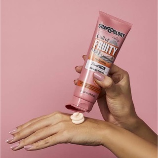 Soap and glory - Hand food กลิ่น call of fruity 125mL ครีมบำรุงให้มือคงความนุ่มชุ่มชื้น ไม่เหนอะหนะ