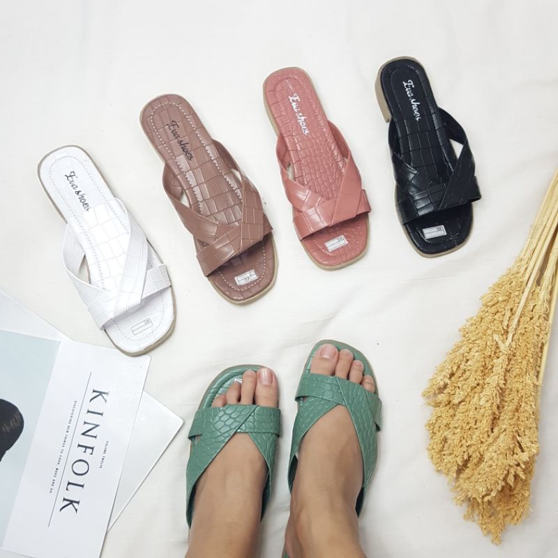 รองเท้าแตะรองเท้า DEFECT LUCY Eva JUMBO (H003)