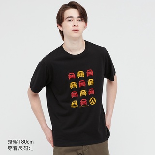 Uniqlo เสื้อยืดแขนสั้น พิมพ์ลายแบรนด์ Volkswagen สําหรับผู้ชาย และผู้หญิง 443576