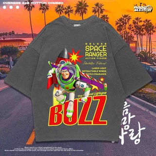 เสื้อยืดคอกลมเสื้อยืด พิมพ์ลาย BUZZ TOY STORY สไตล์วินเทจ สําหรับผู้ชาย และผู้หญิงผ้าฝ้ายแท้