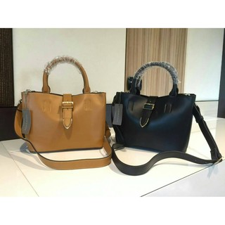 กระเป๋าสะพาย CHARLES  TOP HANDLE CITY BAG