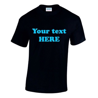 พร้อมส่ง เสื้อยืดแขนสั้น ผ้าฝ้าย 100% พิมพ์ลาย Your Text Here หลากสี แฟชั่นฤดูร้อน สําหรับผู้ชายS-5XL