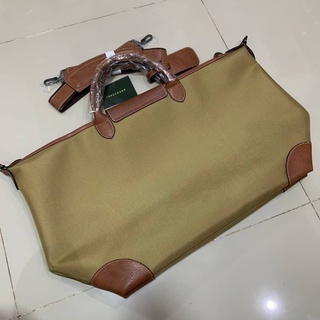 กระเป๋า Longchamp Boxford Travel Bag  เข้าแล้วจร้า Longchamp งานที่ดีที่สุด ใหม่สุด หาได้ที่นี่นะคะ ขนาด24x13นิ้วค่ะ