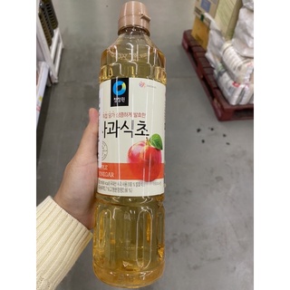 น้ำส้มสายชูหมัก จากแอปเปิ้ล ตรา ชองจองวอน 900 Ml. Apple Vinegar ( Chung Jung One Brand ) แอปเปิ้ล ไวเนการ์