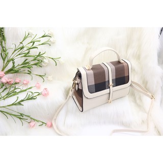 กระเป๋าคอลเลคชั่นใหม่ สวยแบบหรูดูแพงเกินราคา ตัดเย็บคือเนี๊ยบ  รหัส: H6062