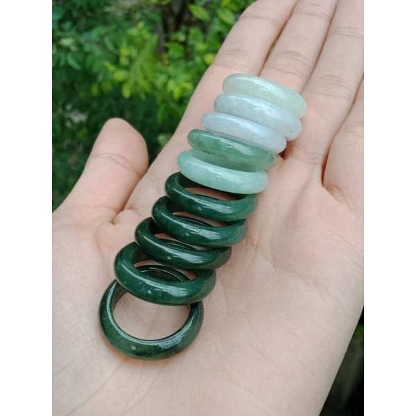 @แหวนหยกพม่าแท้โทนสีคัดพิเศษเขียวเข้ม,apple green,ขาว ไซส์ "53-54