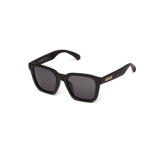 แว่นกันแดด YUCKUBE SIAM SQUARE : POLISH BLACK/BLACK POLARIZED