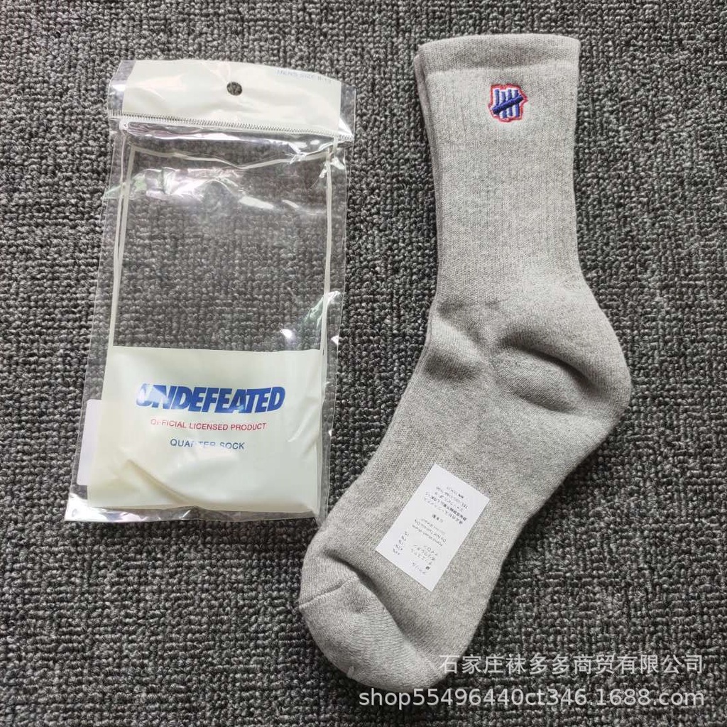 ใหม่ Undefeated ถุงเท้ากีฬาลําลอง ผ้าฝ้าย ปักลาย แฟชั่นสําหรับผู้ชาย 2022
