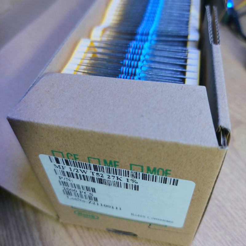 27k 27k 1/2W ฟิล์มโลหะ taiwan 1% ขาทองแดง