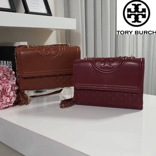Tory Burch มีมาให้ช้อปอีกแล้วค่ะสาวๆ กับทรง Quilted Clutch กระเป๋าสะพายข้างหรือสะพายเป็นครอสบอดี้