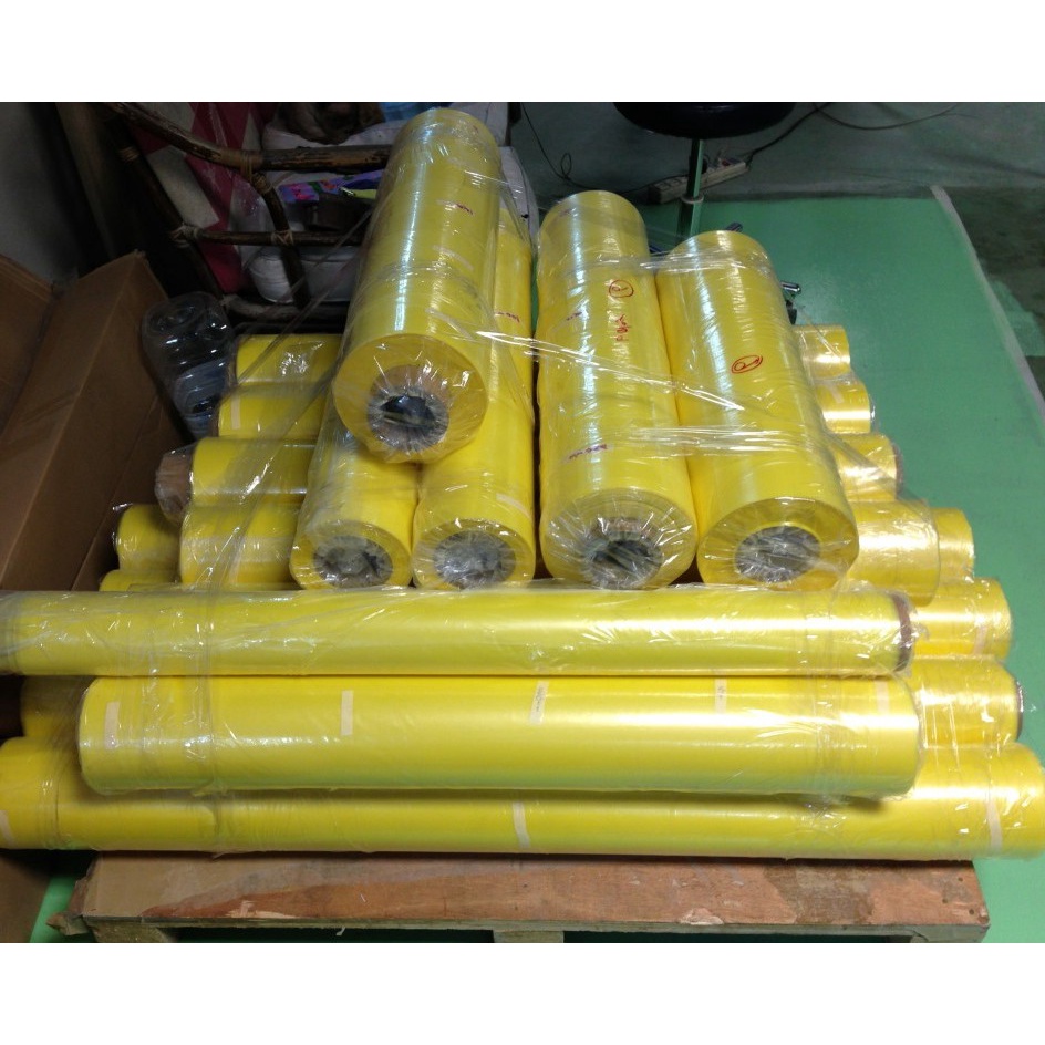 ม้วนฟิลม์กันสนิม สำหรับพันพาเลตหรือ ชิ้นงาน  หน้ากว้าง 100ซม ยาว 1เมตร