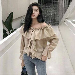 💥🔥 ราคา 270 บาท 🔥💥
📌🍄สินค้านำเข้า
เสื้อสายเดี่ยวปาดไหล่ เย็บแต่งจีบระบายรอบตัว