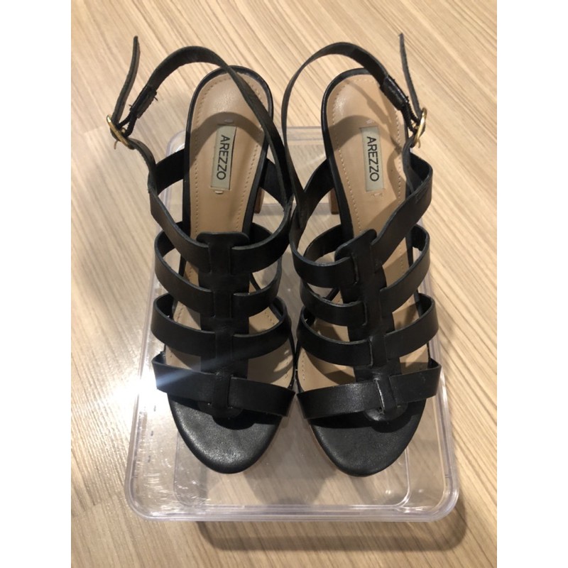 รองเท้าส้นสูงหนังแท้สีดำ Footwork แบรนด์ AREZZO ทรง gladiator