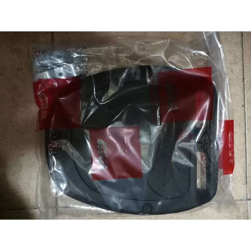Tapak GIVI BOX 100% GIVI