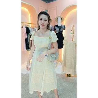 Mika Style : size S, M , L เดรสยาว กระโปรงบาน คอเหลี่ยมเปิดไหล่ เหลือง   #S643 #M711 #L622