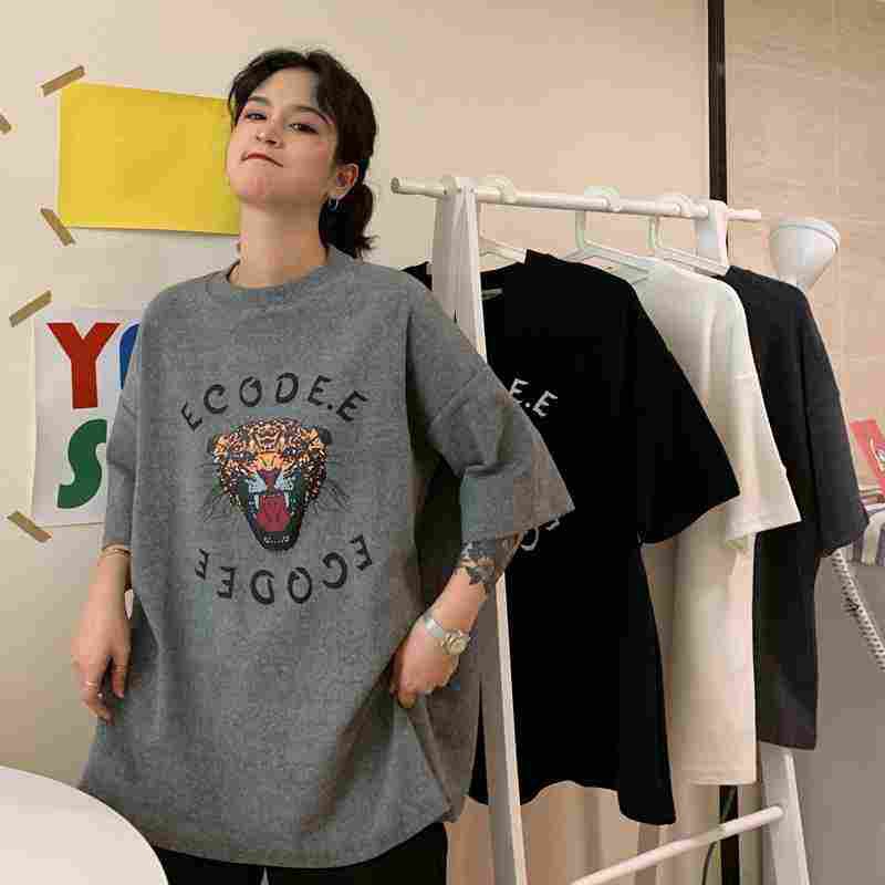 SUNDAY2020 Oversizeใหญ่มาก เสื้อยืดคุณภาพ คุณค่าที่น่าโดนแมทช์กับขาสั้น