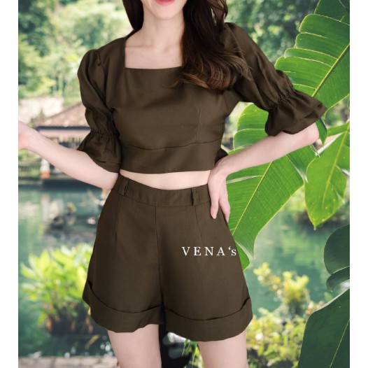 ชุดเซ็ทเสื้อคอเหลี่ยมแขนตุ๊กตาปลายจั้ม สม็อคเอวด้านหลังค่ะ  #ขนาดอก 38" #ความยาว 14" #เอว 23-30" #สะ