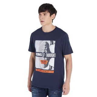 เสื้อยืดสีขาวDAVIE JONES เสื้อยืดพิมพ์ลาย สีกรม Graphic Print T-Shirt in navy TB0211MN