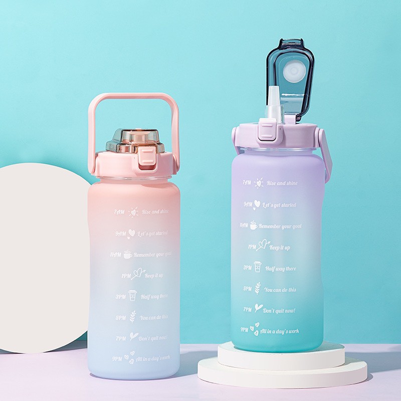 ขวดน้ำ 2 ลิตร ขวดน้ำพลาสติก สำหรับพกพา ปลอดสาร BPA  ขวดน้ํา 2 ลิตร ขวดน้ำ 2 ลิตรบอกเวลา