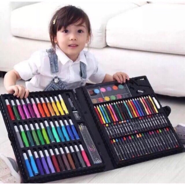 พาเลทชุดระบายสีเซ็ทใหญ่ 150 ชิ้น