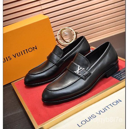 louis vuitton classic sneakers