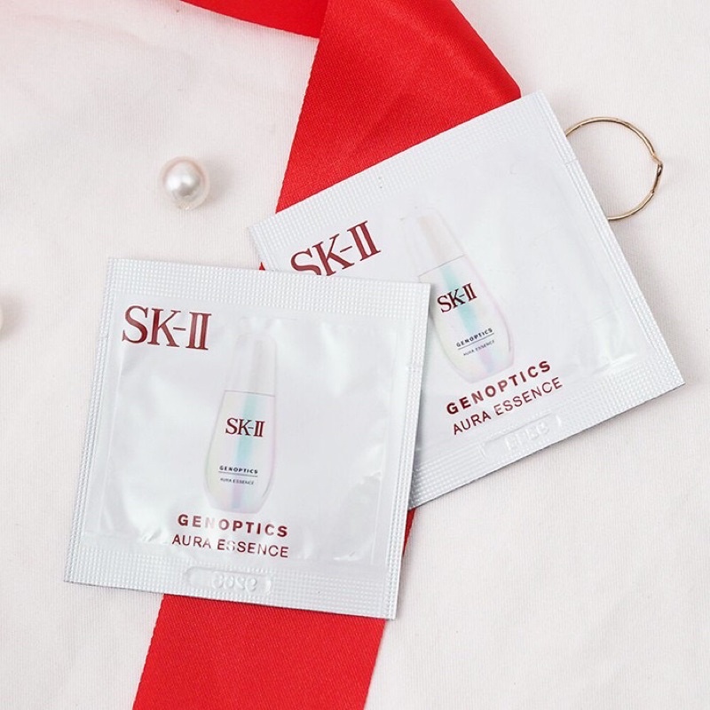 SK-II Genoptics Aura Essence เซรั่ม เอสเคทู เอสเซ้นส์บำรุงผิวหน้า ขนาดทดลอง 0.7ml
