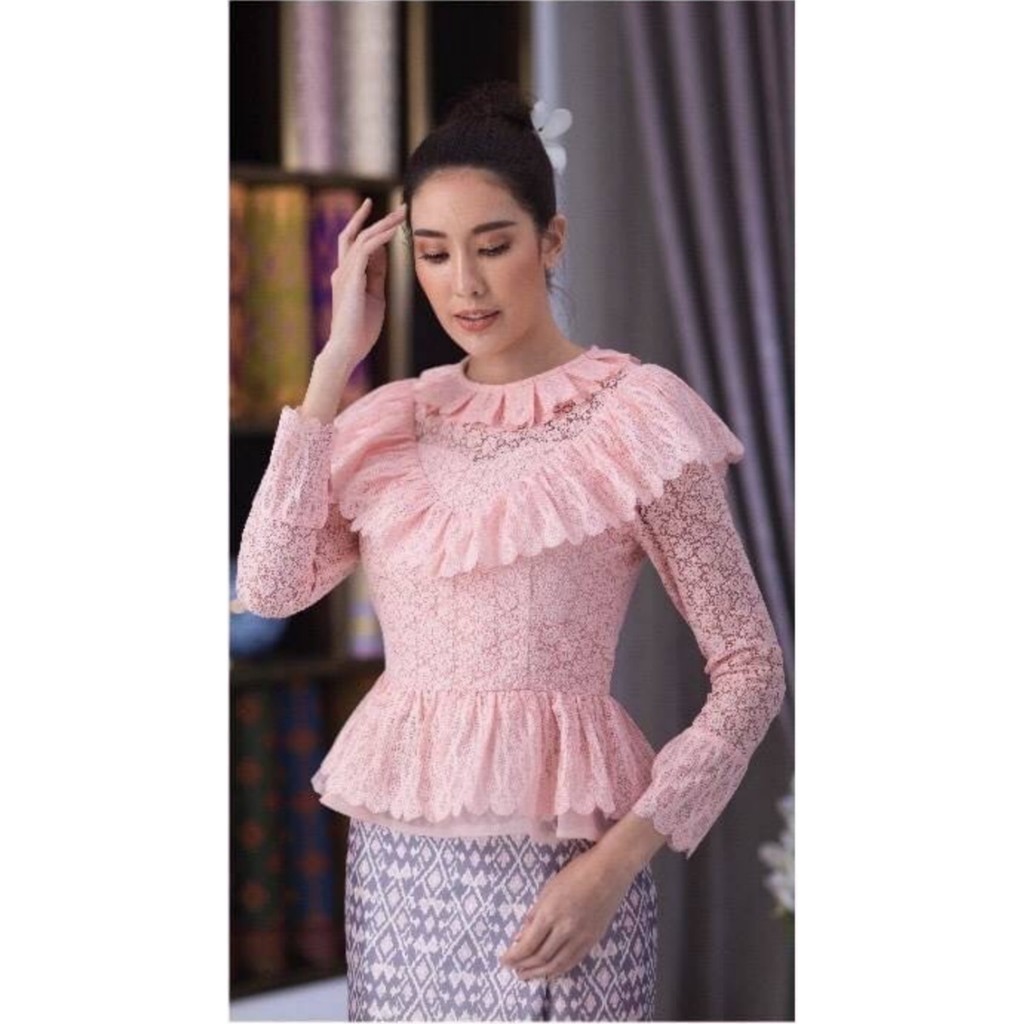 Carisa เสื้อลูกไม้ ชุดไทย เนื้อผ้าเกรดพรีเมี่ยม ทรงสวย แพทเทิร์นคัตติ้งเป๊ะ ซิปหลัง ดูดี ดูแพง เสื้อ